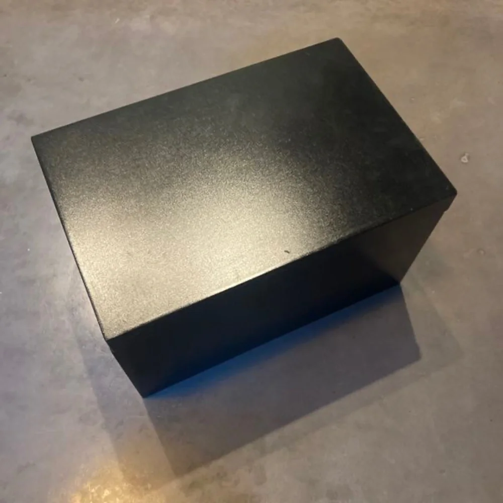 Little Black Box approx. 5x5x9 - Picture 1 of 2
